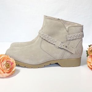 Teva Gray Leather Boots.
